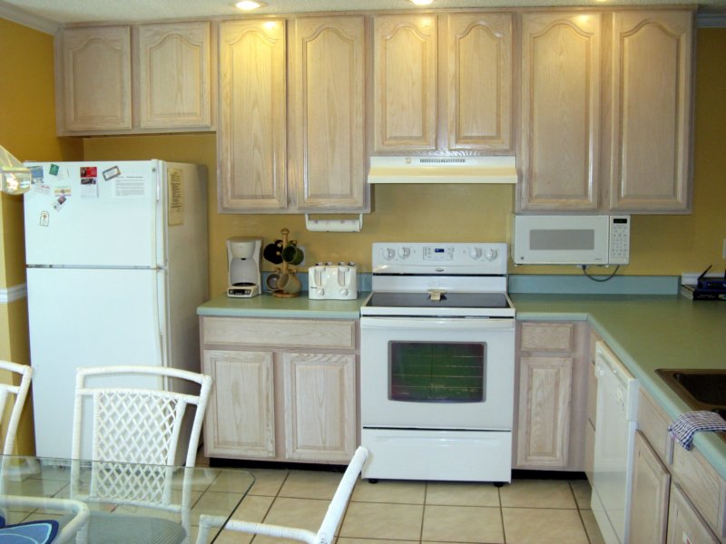 kitchen2.jpg